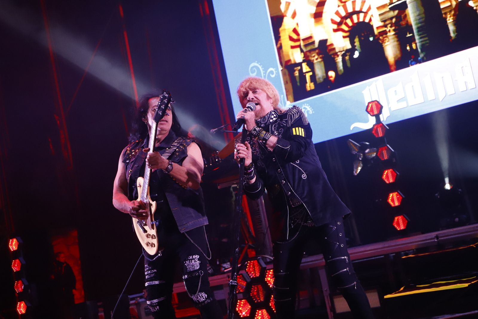 Medina Azahara protagoniza su noche más emotiva en La Axerquía