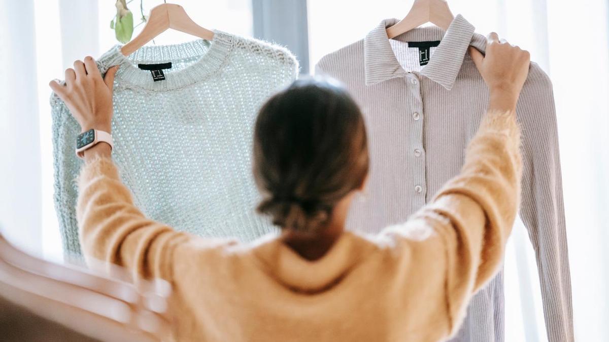 CÓMO QUITAR EL DESTEÑIDO DE LA ROPA | Recuperar el color de la ropa: el truco casero que debes conocer