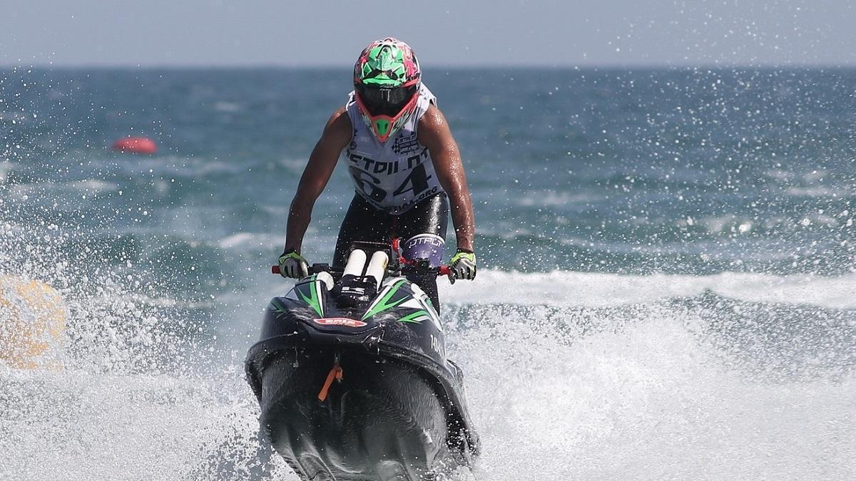 Imatge d'un dels pilots participants a la competició d'Empuriabrava