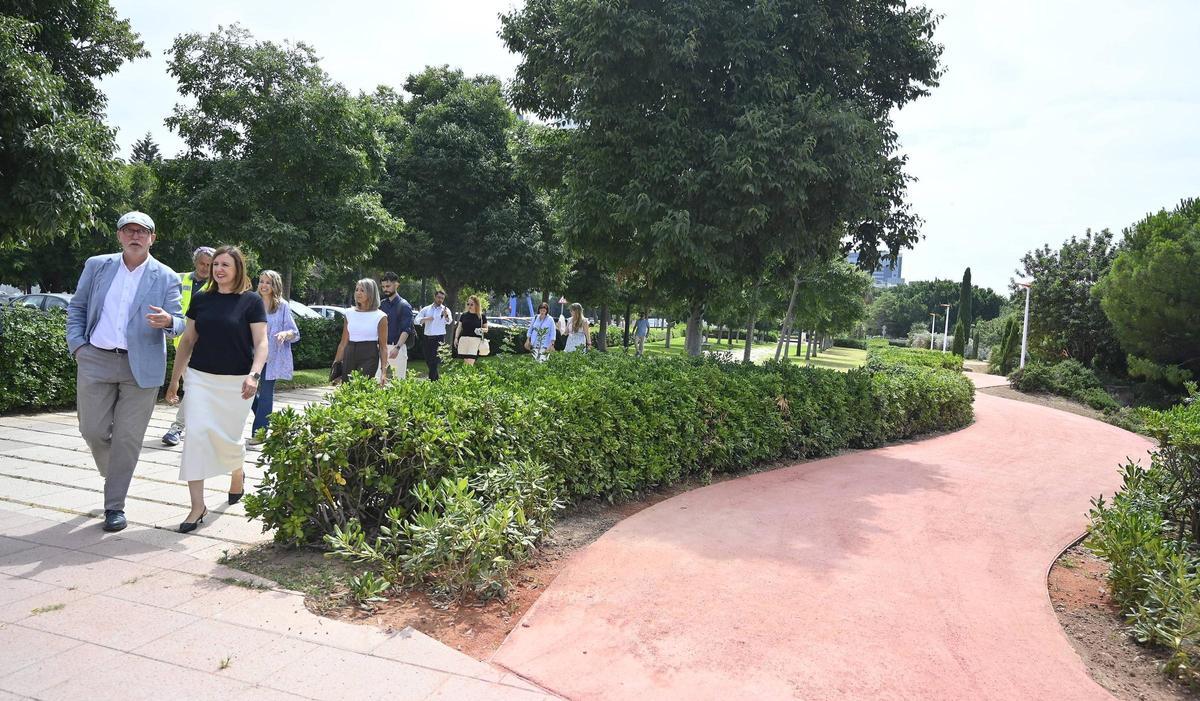 Los trabajos desarrollados en las últimas semanas han permitido mejorar la experiencia de los corredores con la instalación de 372 toneladas de ariglass, el pavimento específico del Circuit.
