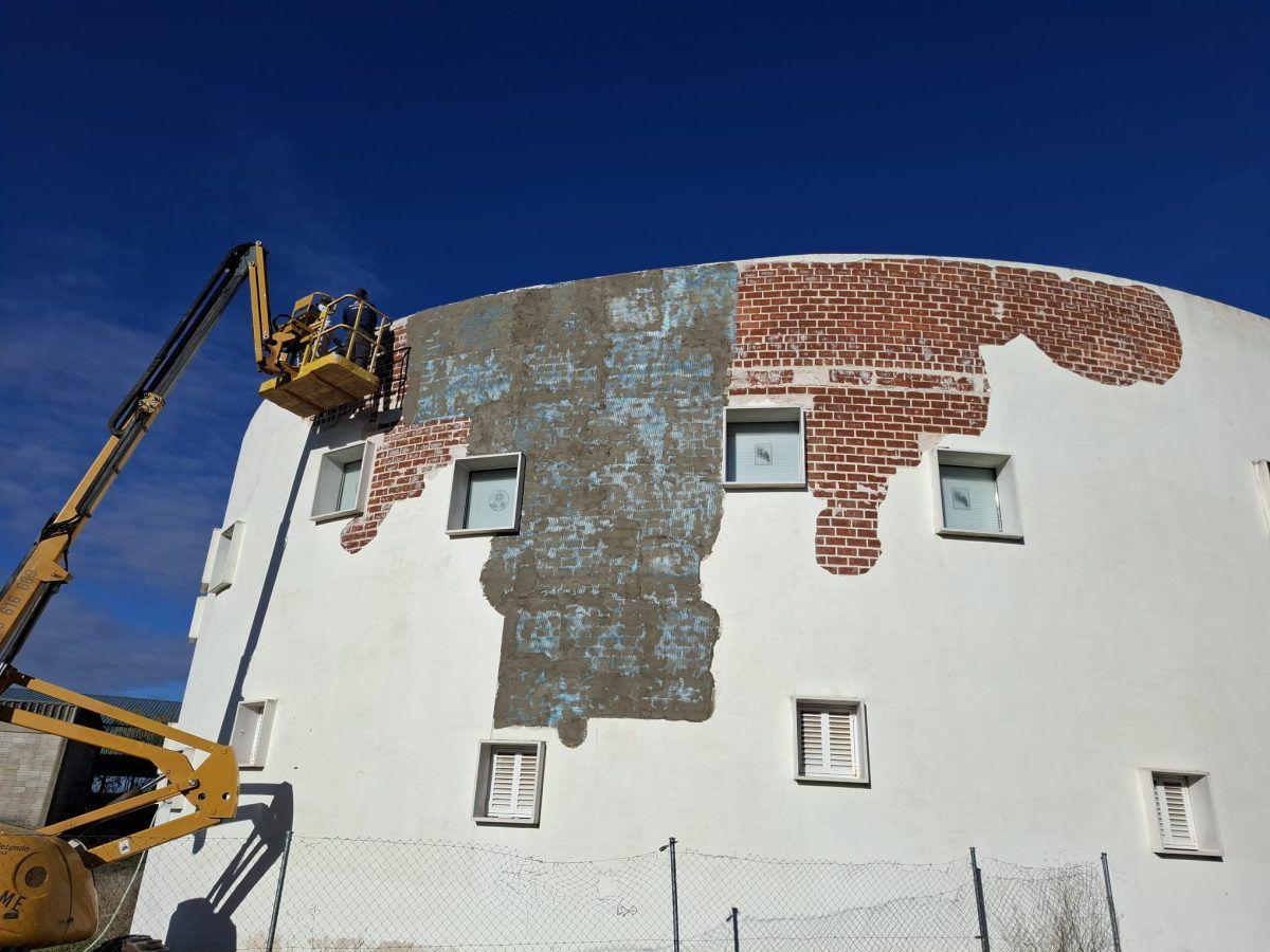 La sede de la Junta de Cofradías y Hermandades Penitenciales de Trujillo durante la obra