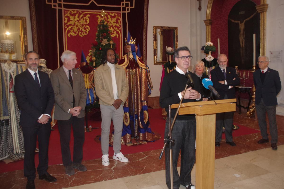 Nombramiento de los Reyes Magos de Oriente en la cabalgata de Málaga: Daniel Pérez, Arturo Fernández y Kendrick Perry