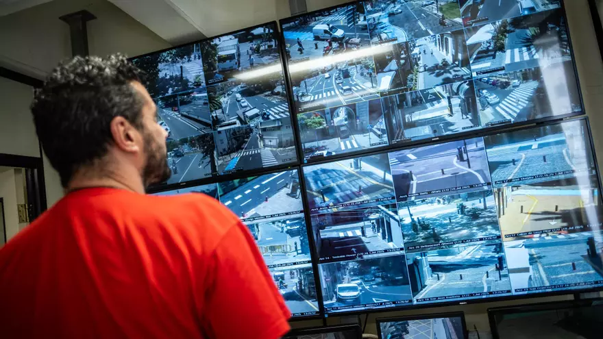 Sala de control del tráfico en Santa Cruz de Tenerife