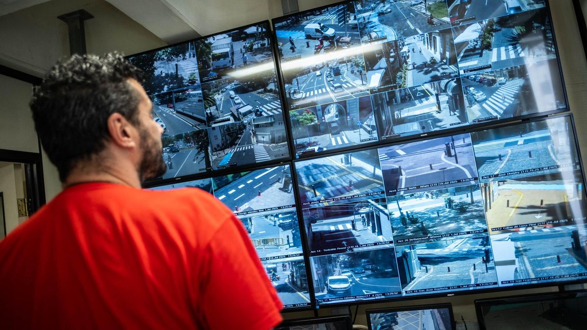 Sala de control del tráfico en Santa Cruz de Tenerife