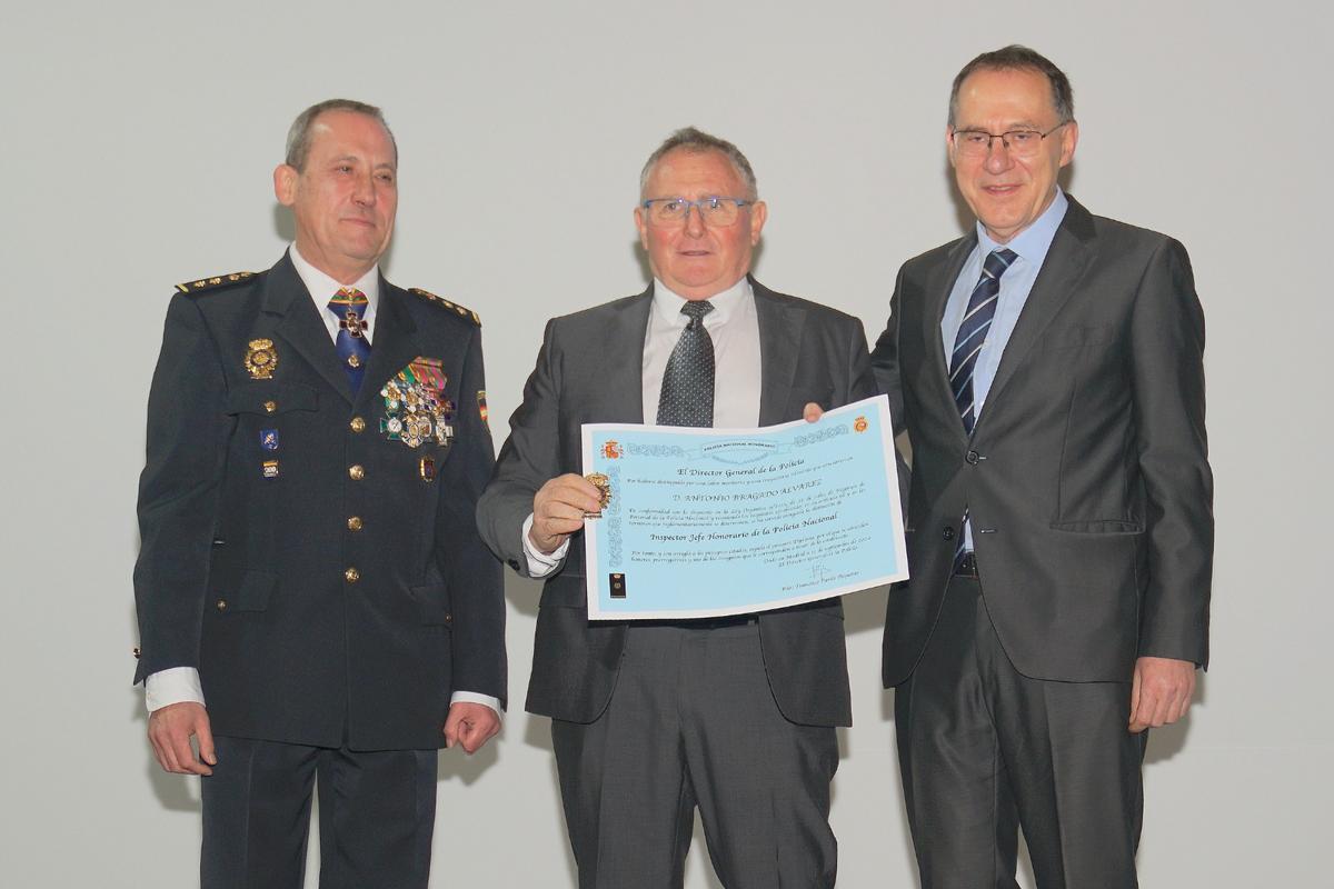 GALERÍA | Homenaje a la Policía de Fronteras en Alcañices