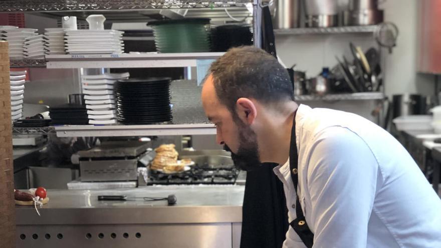 Este cocinero regenta el Molino de Alcuneza, en Guadalajara, un paraíso culinario.