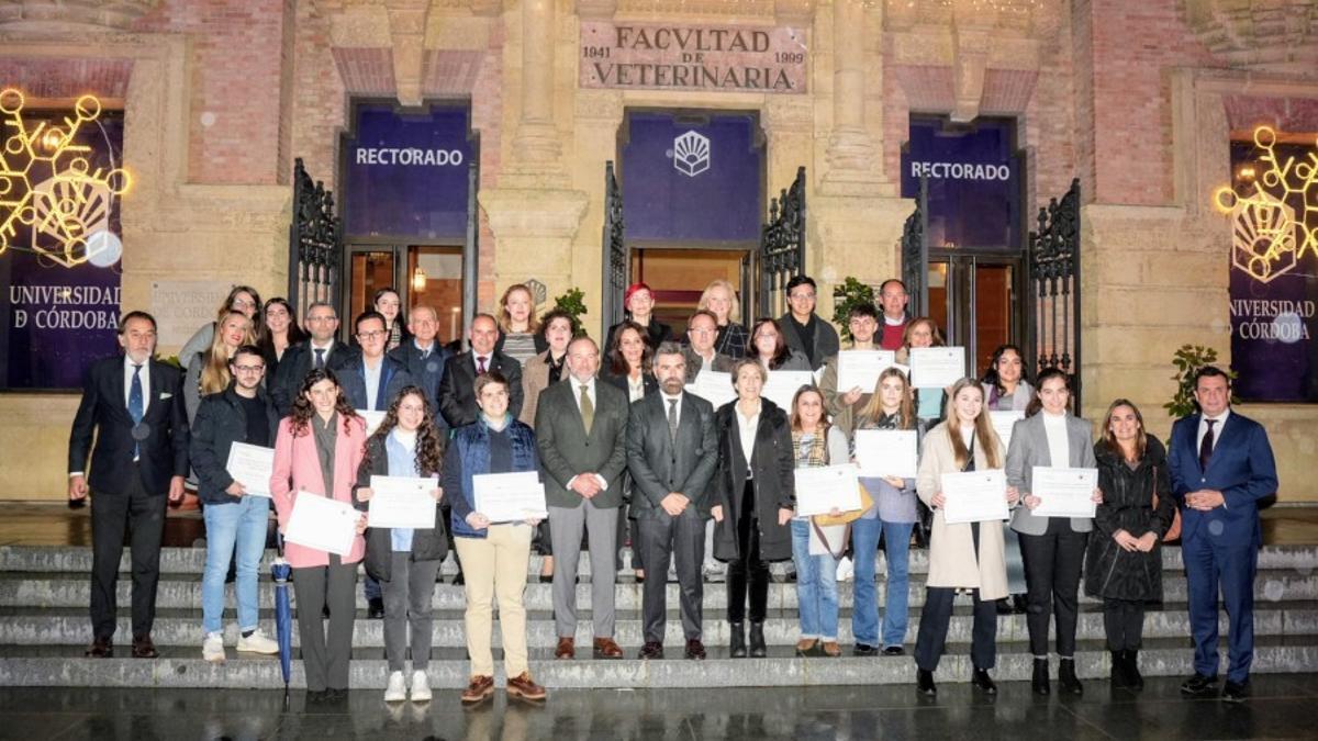 Jurado y expedientes reconocidos por el jurado de los premios de la Fundación Caja Rural del Sur a los mejores expedientes de la UCO.