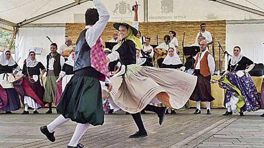 ActuaciÃ³n del grupo mallorquÃ­n en la Vega de San Mateo.