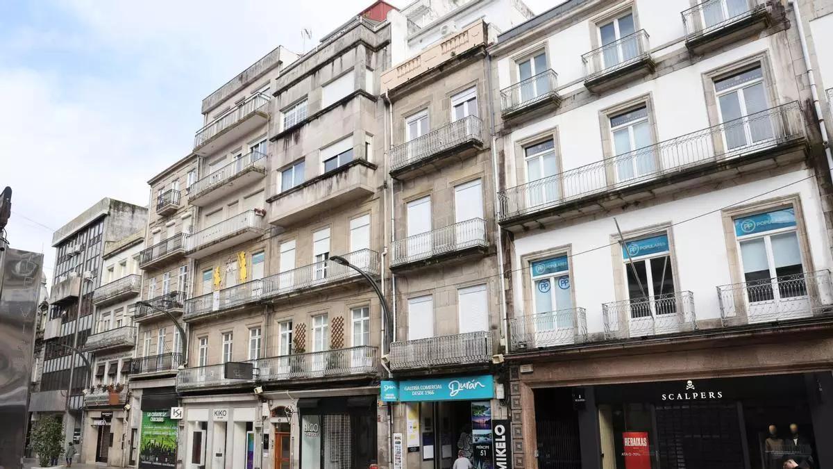 Príncipe, una de las calles de Vigo con más viviendas turísticas registradas.