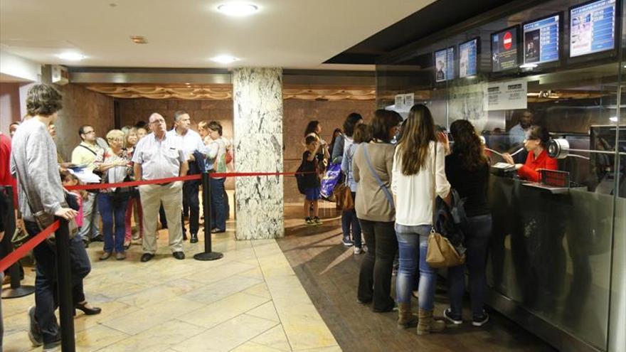 Los aragoneses van solo dos veces al año al cine