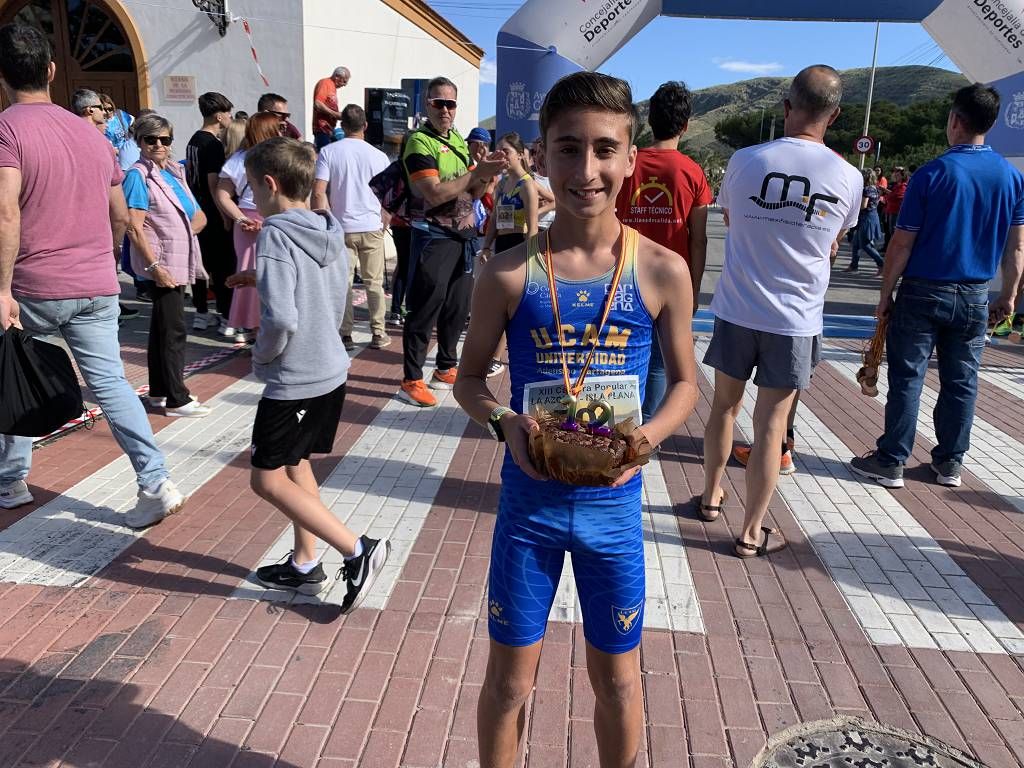 Imágenes de la carrera popular en La Azohia este sábado