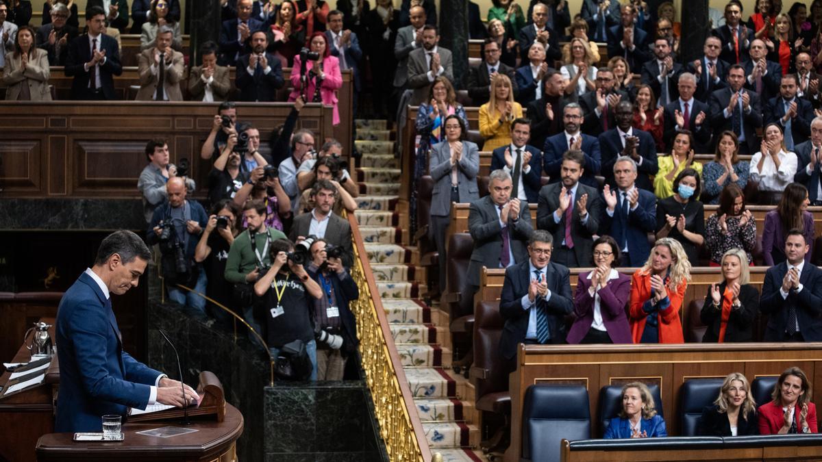 El presidente del Gobierno en funciones y candidato a la reelección, Pedro Sánchez, intervenía durante la segunda sesión del debate de investidura, en el Congreso de los Diputados, en Madrid (España).