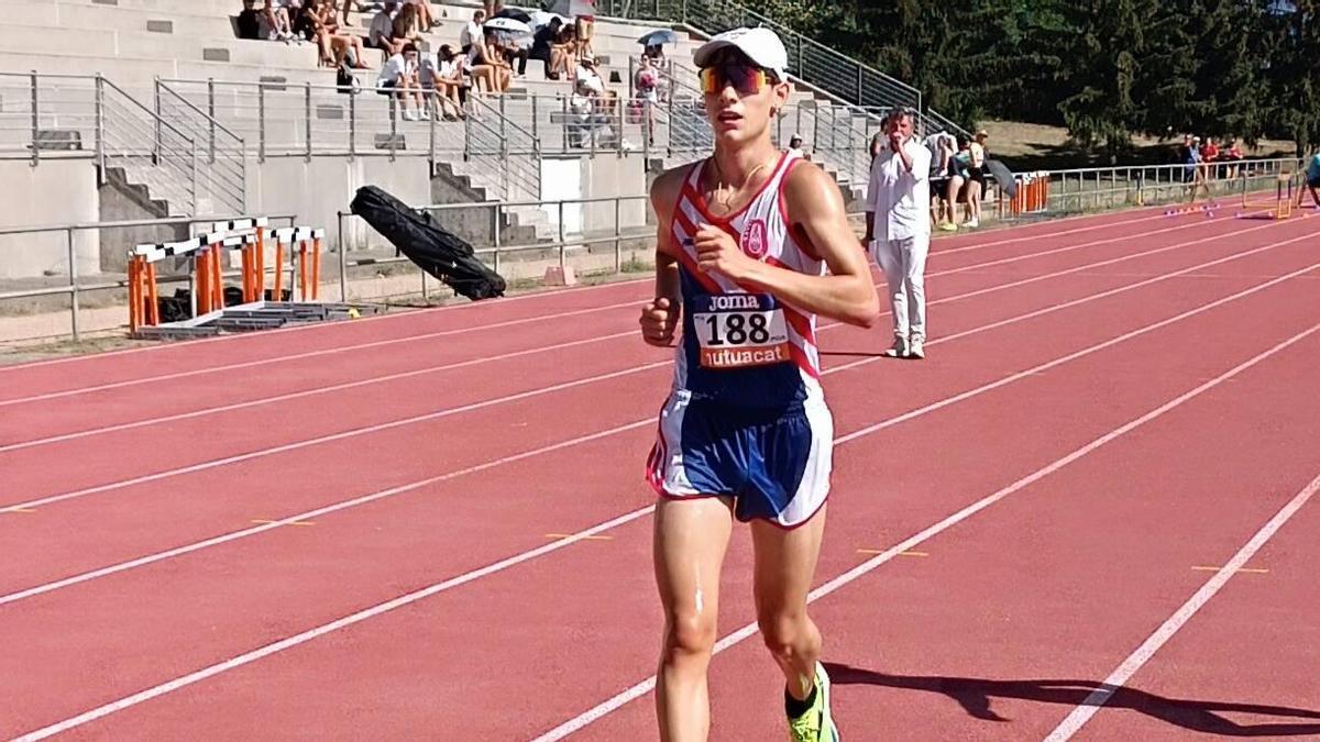 El vigent campió de Catalunya en 5.000m marxa, Eloi Anton, atleta de l'Avinent Manresa