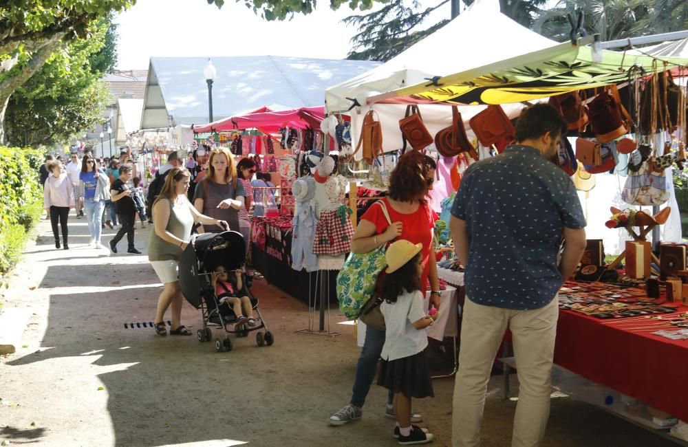 Los títeres llenan de vida las calles