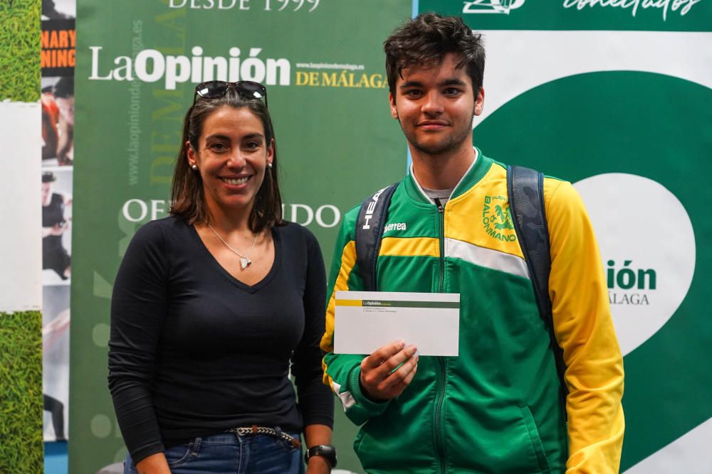 Entrega de los premios a los ganadores del V Torneo de Pádel de La Opinión de Málaga.