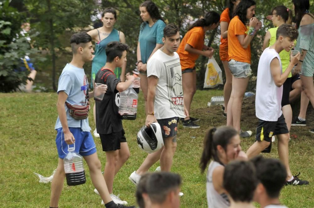 Los participantes en la jira festiva de Sotrondio.