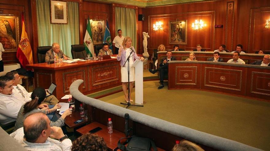 Ángeles Muñoz, ayer, durante una de sus intervenciones en el debate sobre el estado de la ciudad.