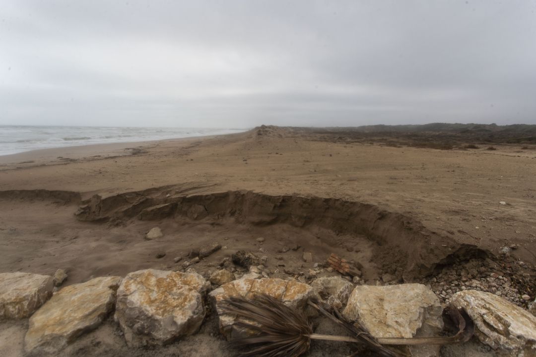 Daños en las playas del Sur de València.