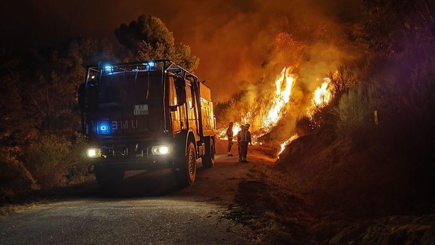 Las imágenes más destacadas del incendio en Arbo.