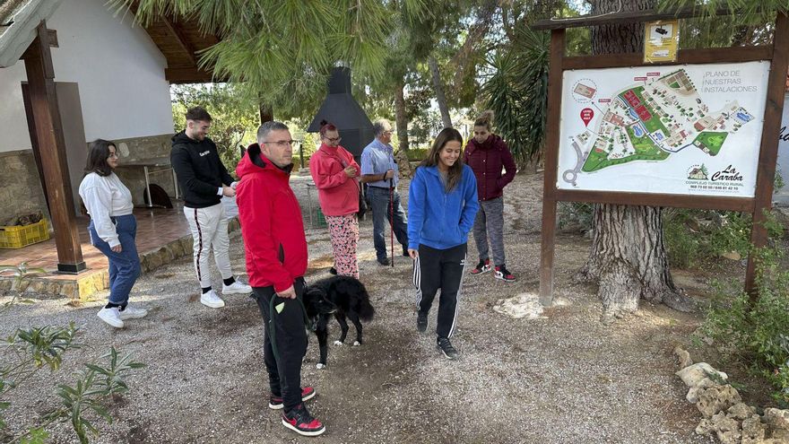 Los huéspedes fueron realojados en un complejo de casas rurales, aunque algunos se sentían seguros. | E. SOLER