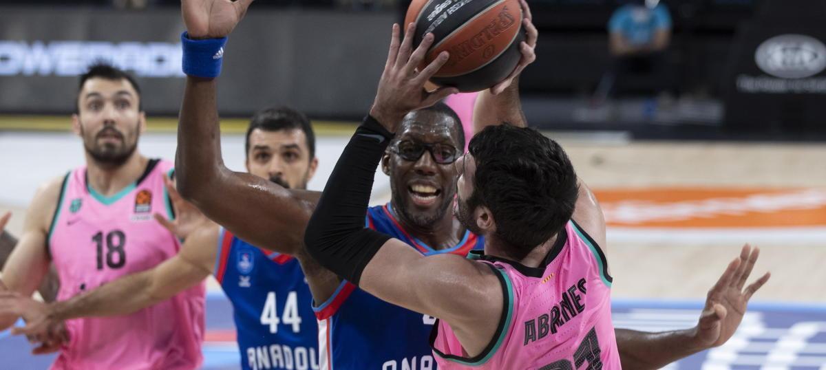 Una acción del Efes-Barcelona.