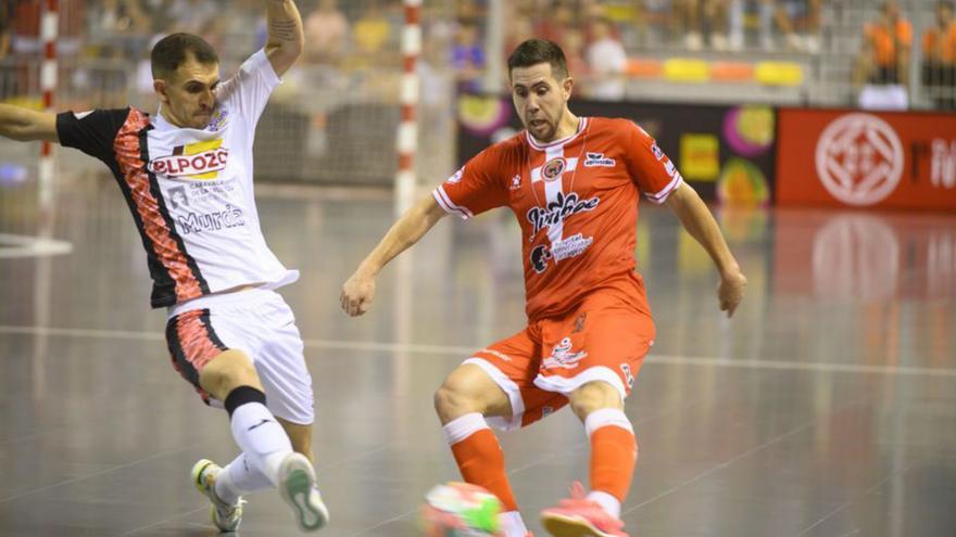 Marcel y Bebe, en el partido de liga de la primera vuelta. | IVÁN URQUÍZAR