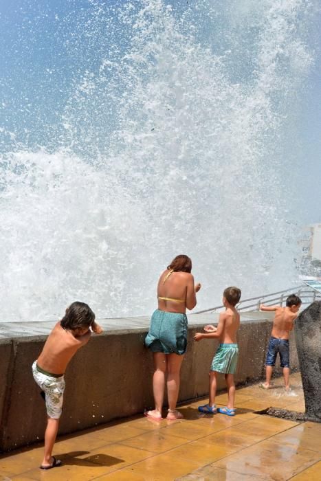 12/07/2018 ARINAGA. AGÜIMES. Reboso en la playa ...