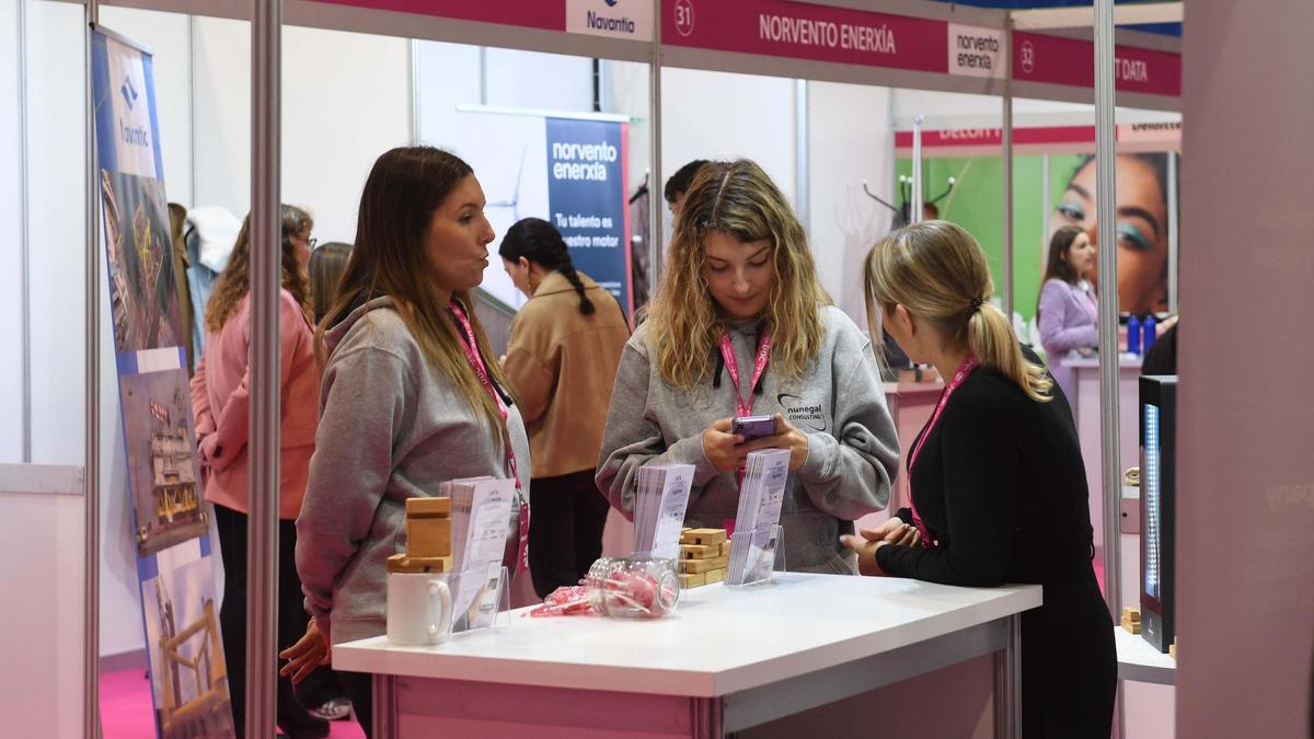 Impulsa-T reúne en el campus de Elviña a estudiantes y empresas