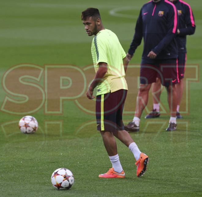 Las imágenes del entrenamiento del FC Barcelona  en París