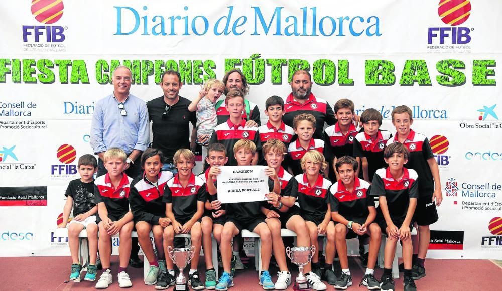 Campeón: Ágora Portals. Alevín Primer año Mallorca