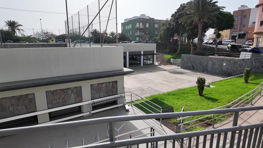 Ingenio llama al deporte con pabellón adaptado y estadio infantil