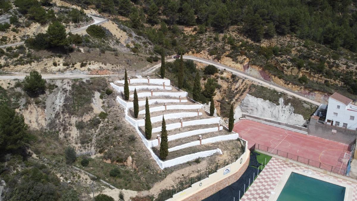 Así luce el calvario de Gaibiel tras las mejoras realizadas.