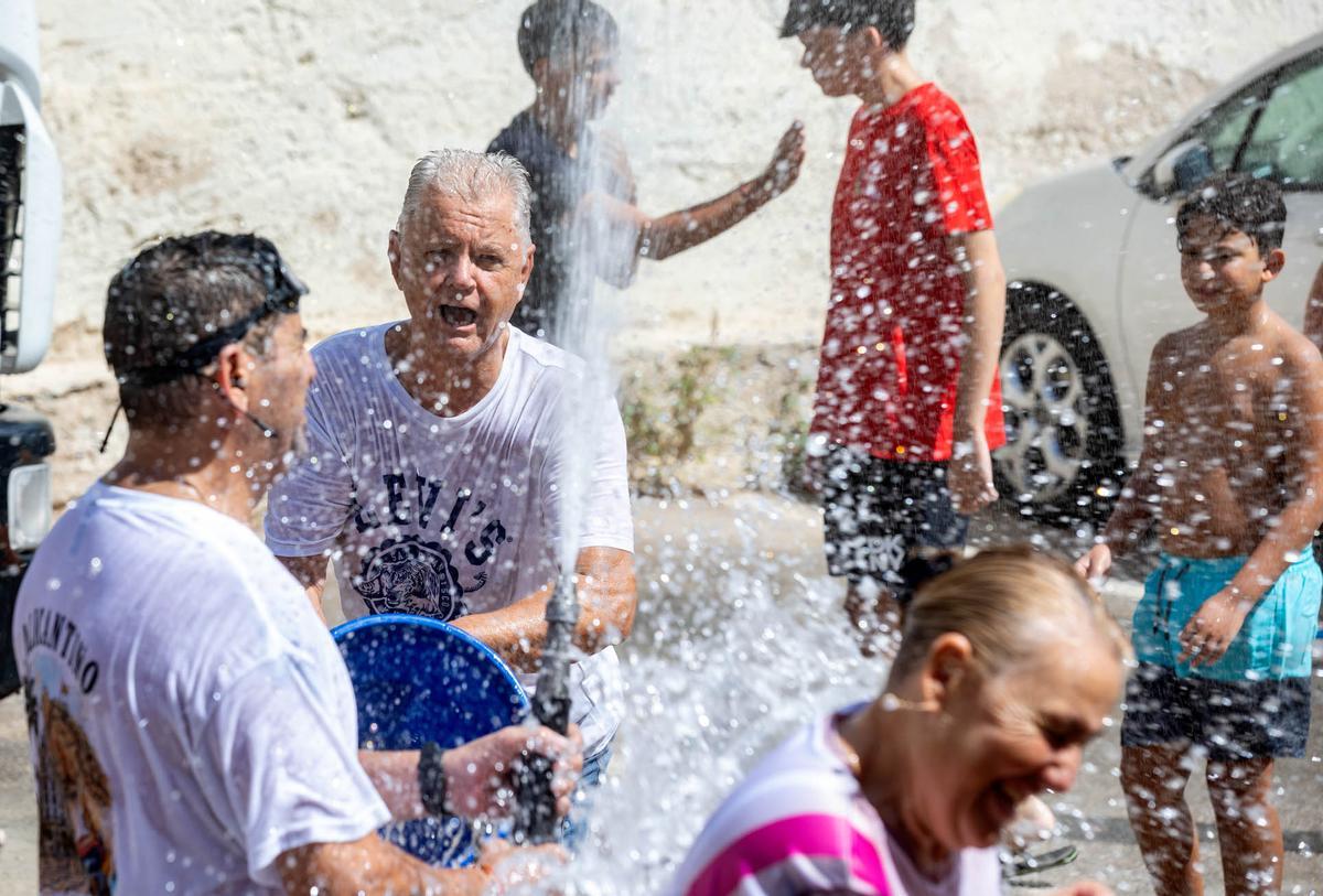 Las imágenes de la banyà de las fiestas de San Roque