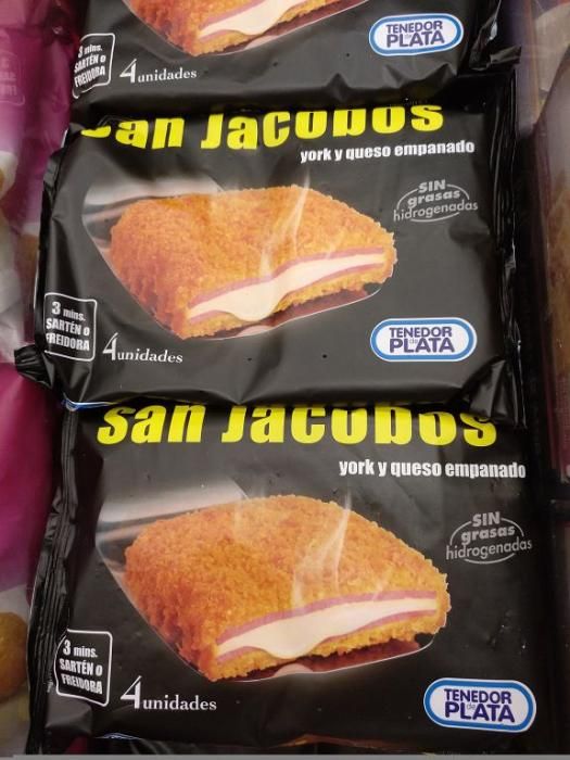 SAN JACOBOS. Mercadona comercializa desde hace tiempo los San Jacobos de queso y jamón congelados a través de la marca Tenedor de Plata, que pertenece a la empresa Fripozo, con sede en Las Torres de Cotillas, y que distribuye a cadenas de supermercados y restaurantes. Entre otros productos que vende como mayorista a Mercadona la marca Tenedor de Plata están también los flamenquines de jamón york.