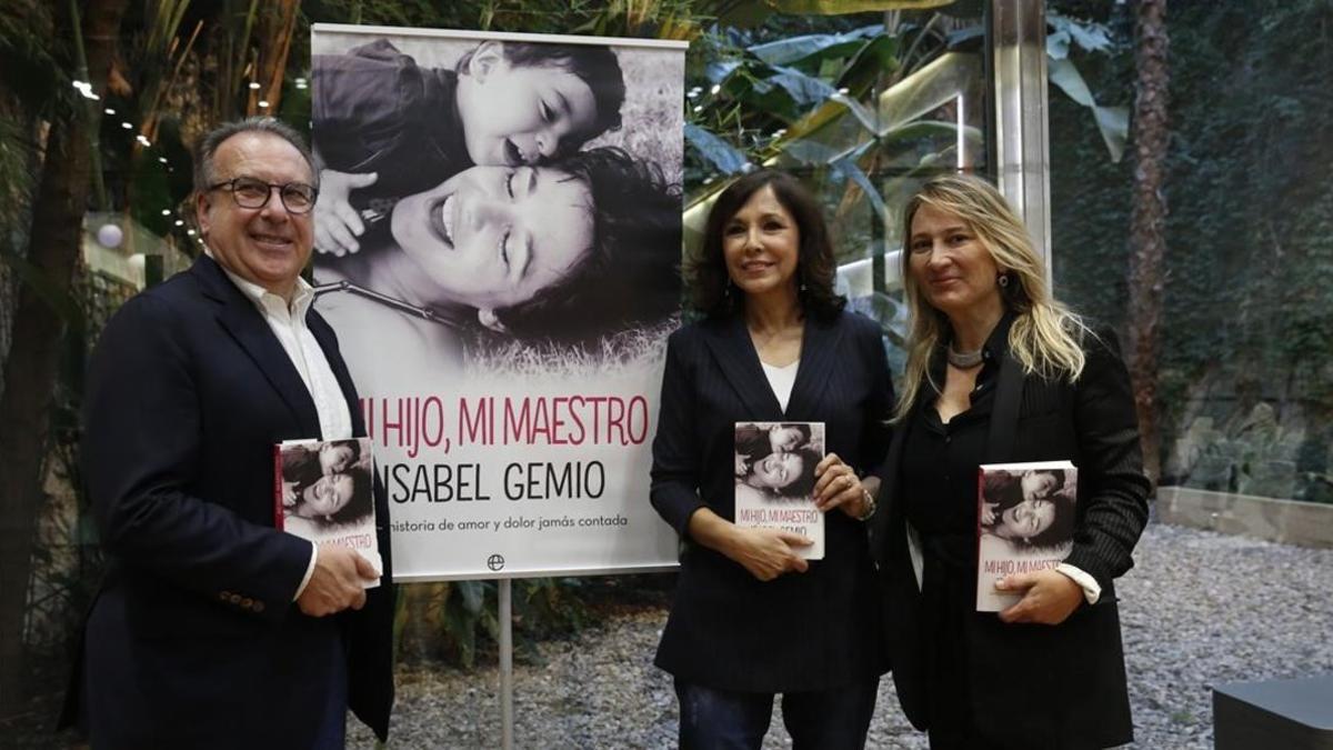 ISABEL GEMIO PRESENTA SU LIBRO