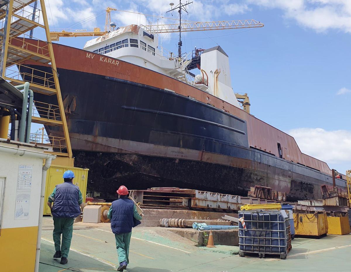 El «MV Karar» fue vendido por 156.000 euros. |  Marta G.Brea