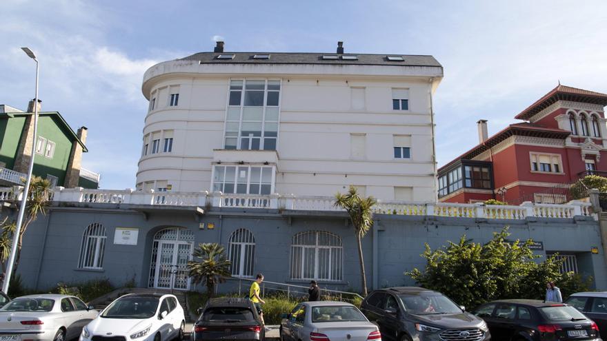 El sanatorio Riazor volverá a ser un centro médico tras años como escuela profesional