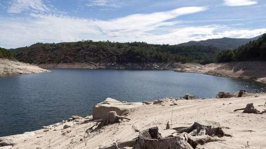 Río Limia, uno de los más afectados por la sequía. // Brais Lorenzo
