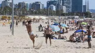Calendario de la temporada de baño 2024 en las playas de Barcelona