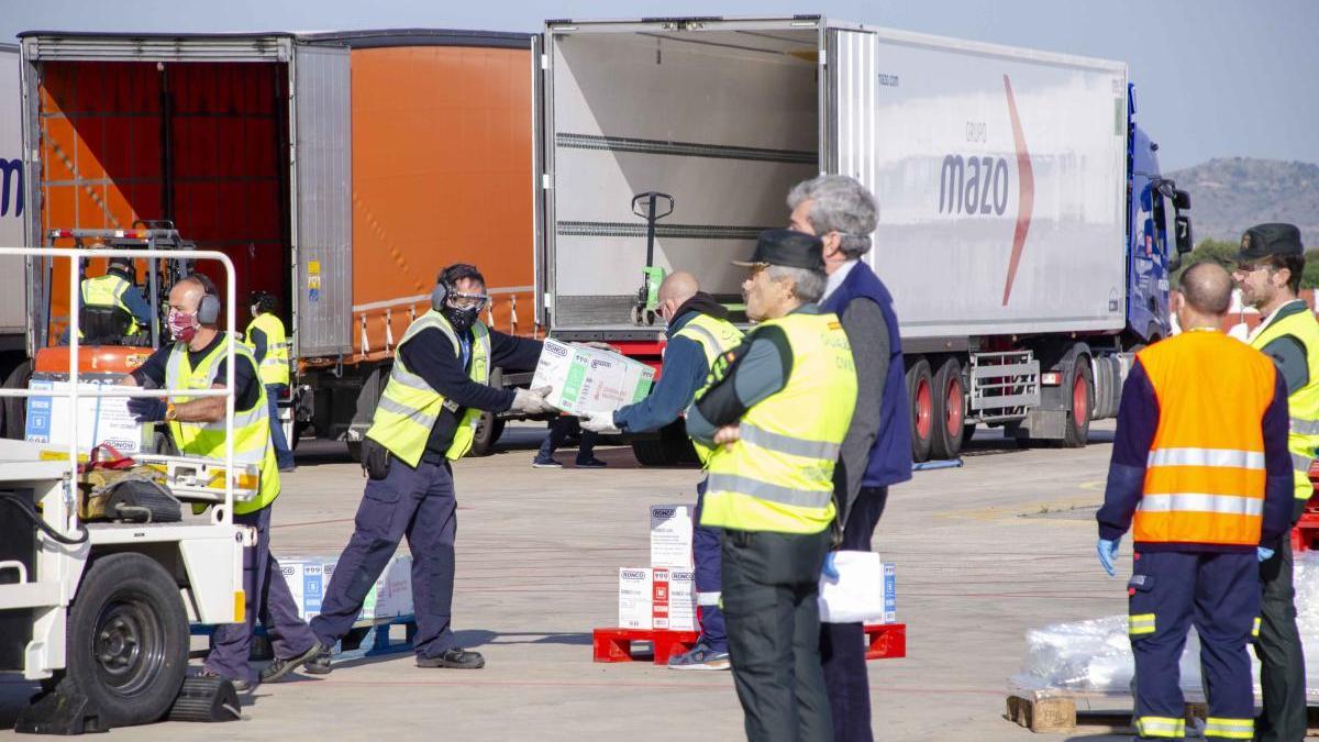 El Grupo Mazo dona mil pijamas quirúrgicos al Hospital de la Ribera