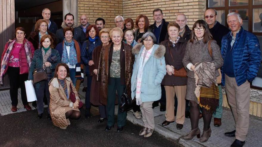 Foto de familia de los participantes en el encuentro de belenistas del norte del país.