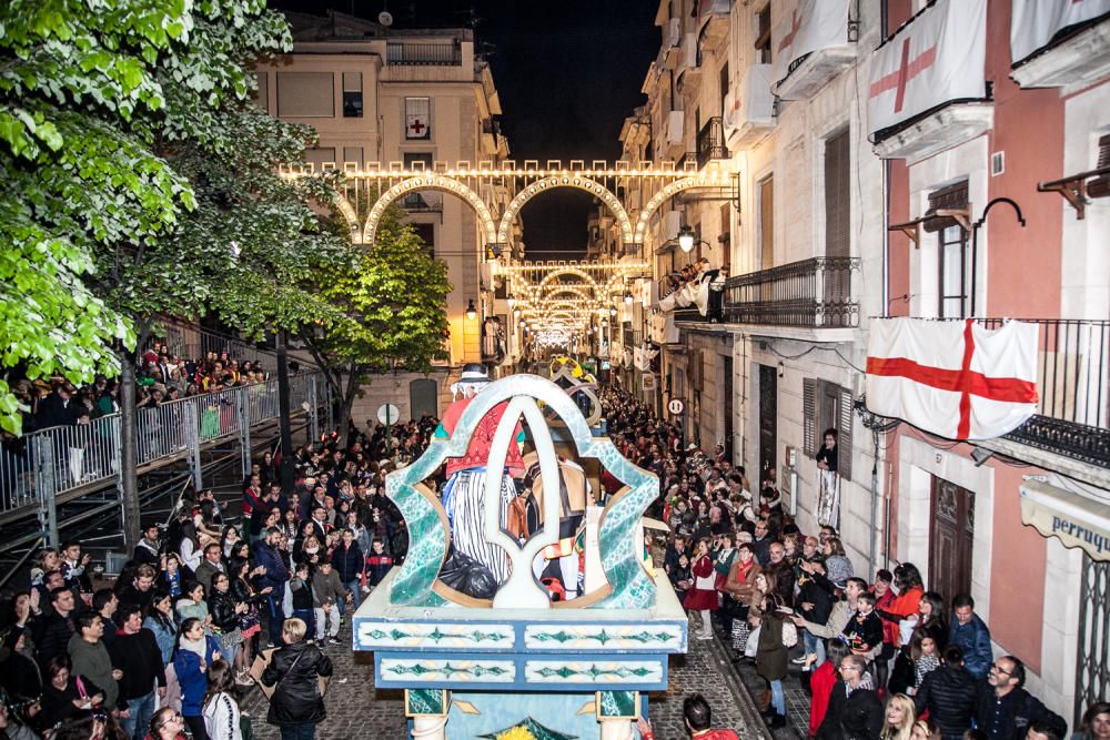 Animada Retreta en las Fiestas de Alcoy