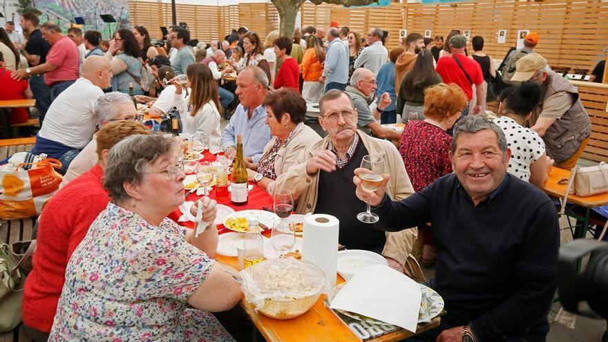 La Festa da Lamprea de Arbo celebra su LXVI edición con gran afluencia de gente