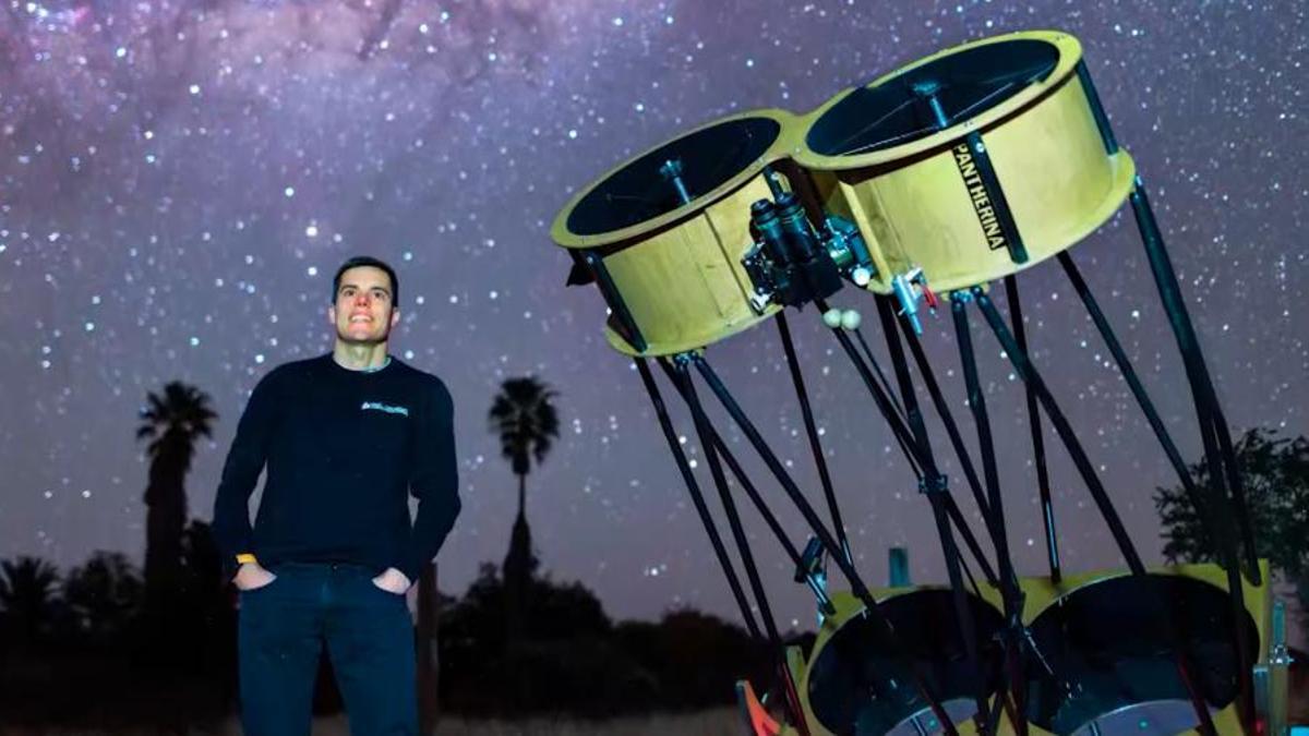 Aleix Roig, astrofotógrafo y creador de contenidos del Parc Astronòmic Muntanyes de Prades (Tarragona).
