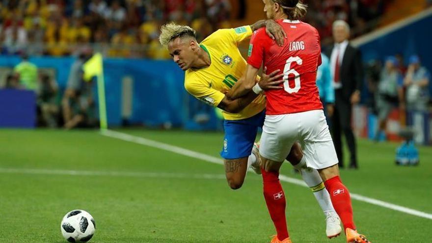 Brasil se atasca ante Suiza (1-1)