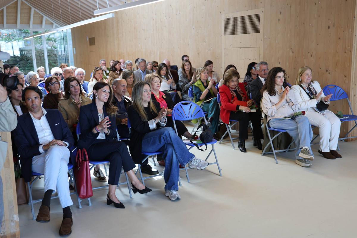 Vigo, Edificio Redeiras. Primer acto de la Fundación Ángeles Terrazo, con motivo del Día del Libro