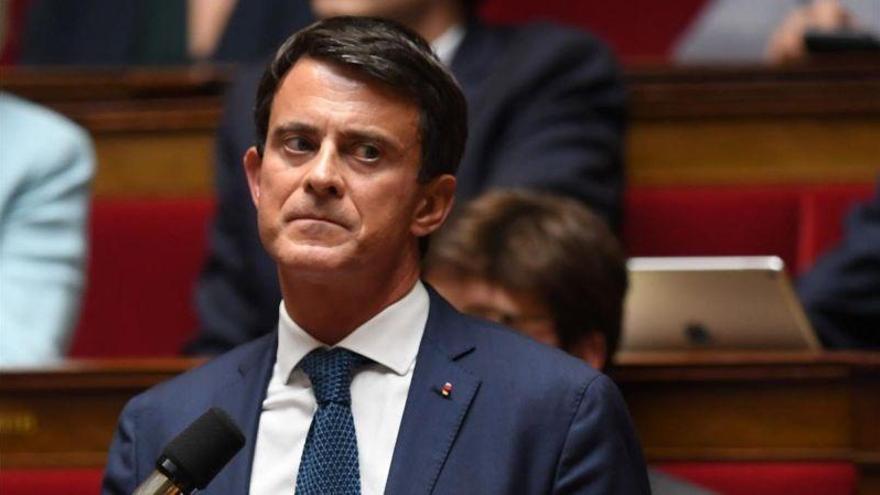 Manuel Valls: &quot;Cuidado, si los independentistas ganan en Barcelona, el &#039;procés&#039; será irreversible&quot;