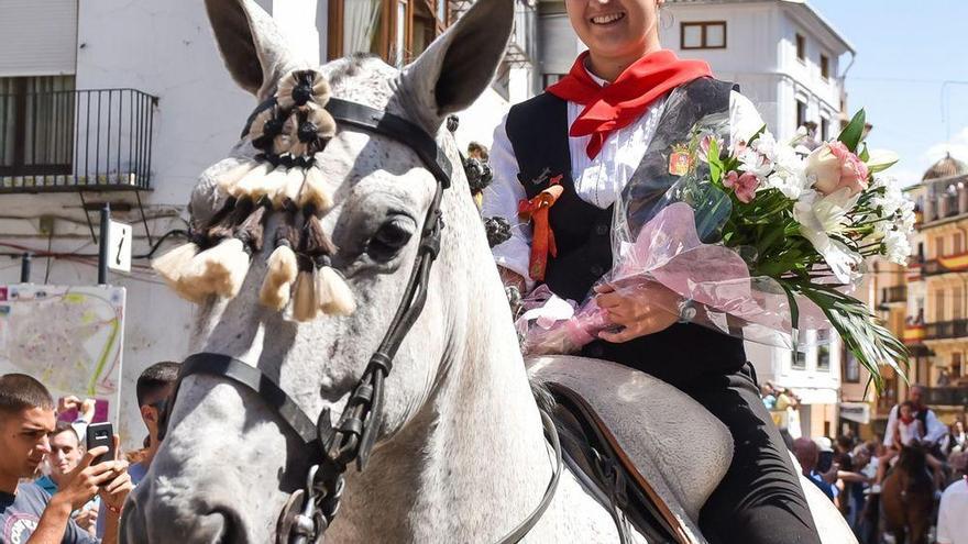 Dos mujeres participan por 1ª vez en la historia en la Entrada de Toros