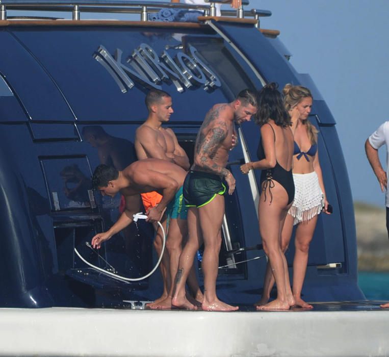 Sergio Ramos y Pilar Rubio, en Ibiza.