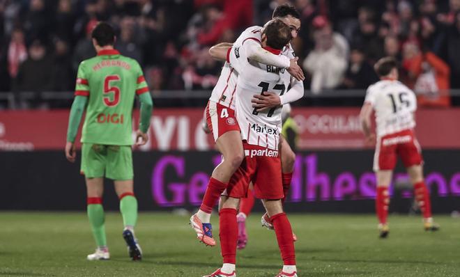 Un gol de virtuós de Vanat impulsa un Girona a l’alça